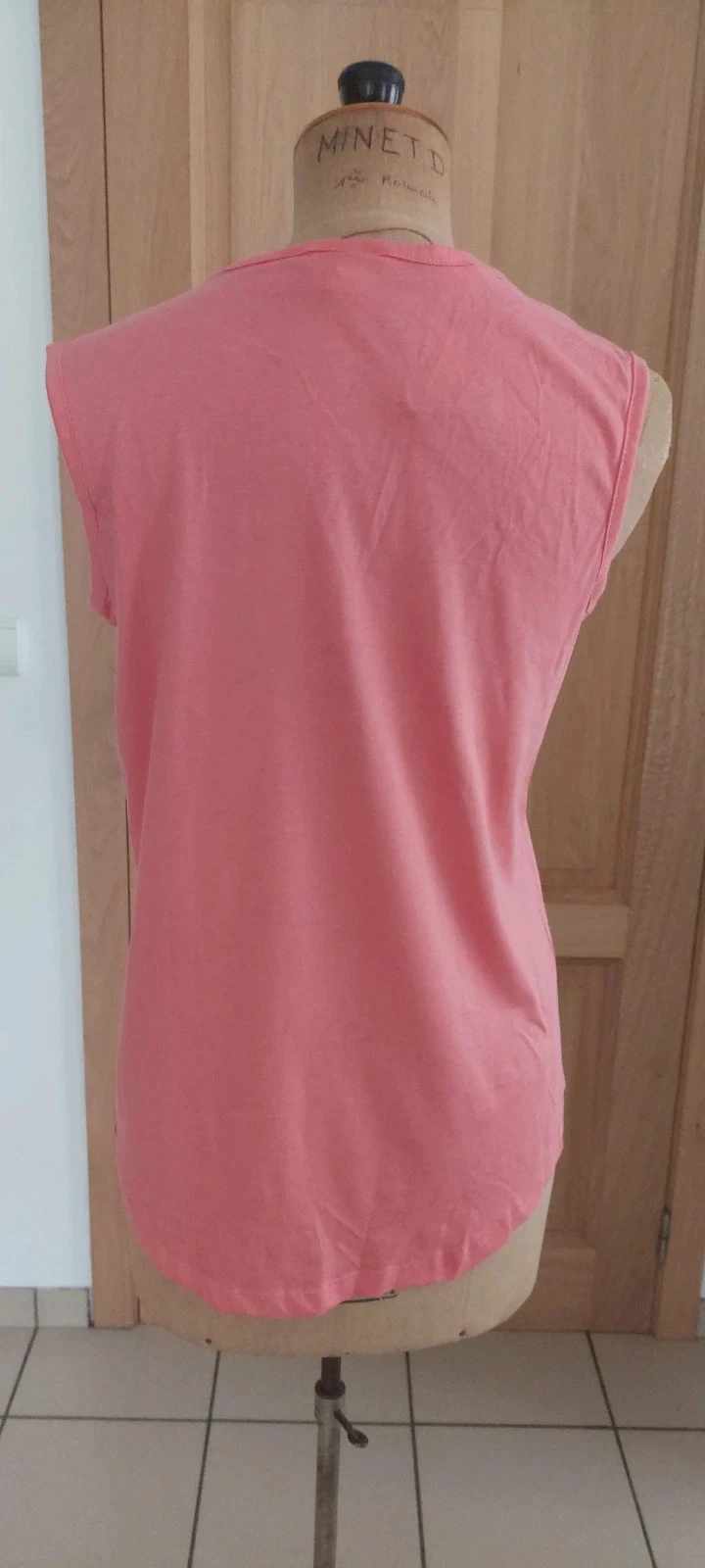 Top sans manches corail UP2 Fashion - Taille M - Neuf avec etiquette – photo 4